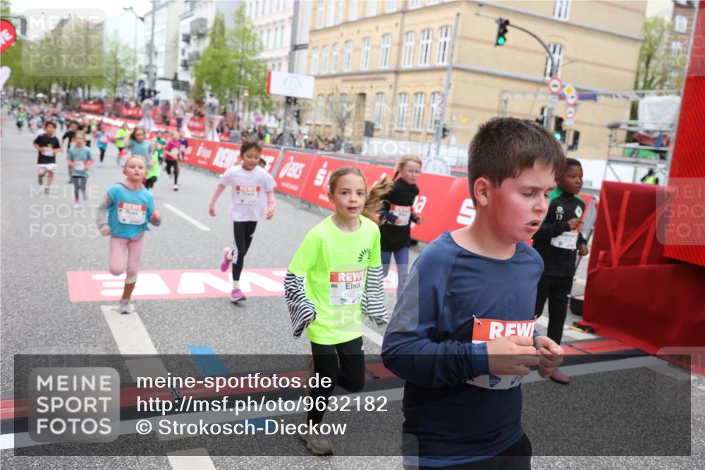 25.04.2026 - Das Zehntel Strokosch-Dieckow http://msf.ph/oto/9632182 25.04.2026 11:01:40 Ziel 3970, 5070, 5170, 5196, 5203, 5265, 5285, 5474, 5679, 5961, 5994, 6188, 6283, 6371, 6379, 6437, 6446, 6455, 6968, 7046, 7056, 7118, 7220, 7422, 7423, 7478 meine-sportfotos.de
