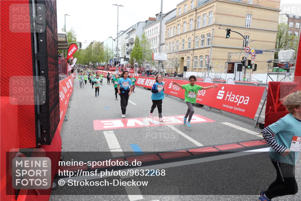 25.04.2026 - Das Zehntel Strokosch-Dieckow http://msf.ph/oto/9632268 25.04.2026 11:01:28 Ziel 5516, 5720, 5748, 5889, 5946, 5984, 6474, 6660, 6700, 6814, 6815, 6838, 6931, 7082, 7195, 7327, 7494, 7586, 7627 meine-sportfotos.de