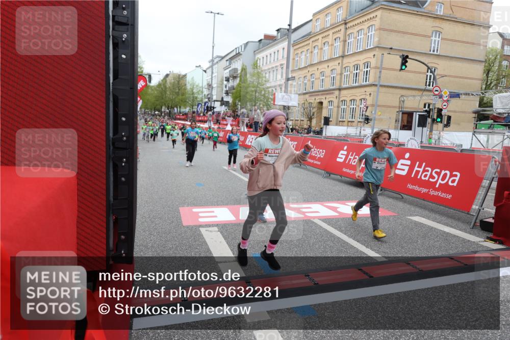25.04.2026 - Das Zehntel Strokosch-Dieckow http://msf.ph/oto/9632281 25.04.2026 11:01:26 Ziel 5247, 5256, 5516, 5720, 5748, 5889, 5984, 6375, 6376, 6660, 6695, 6700, 6814, 6815, 6838, 7195, 7327, 7494, 7586, 7627, 7797, 8031 meine-sportfotos.de