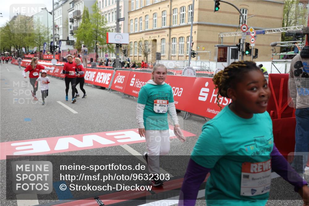 25.04.2026 - Das Zehntel Strokosch-Dieckow http://msf.ph/oto/9632303 25.04.2026 11:13:17 Ziel 5876, 5883 meine-sportfotos.de