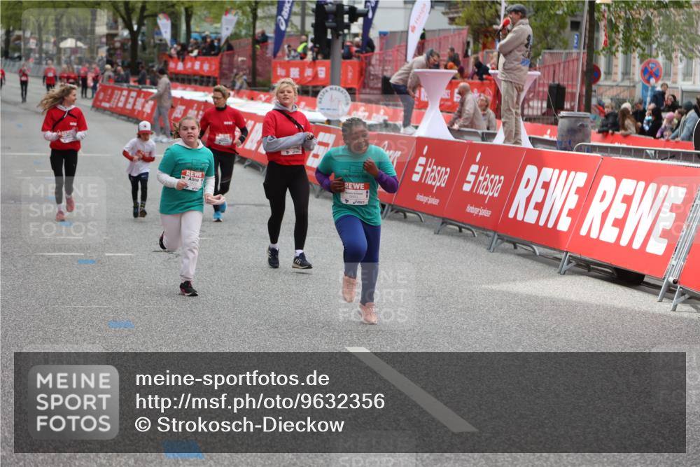 25.04.2026 - Das Zehntel Strokosch-Dieckow http://msf.ph/oto/9632356 25.04.2026 11:13:13 Ziel 5079 meine-sportfotos.de