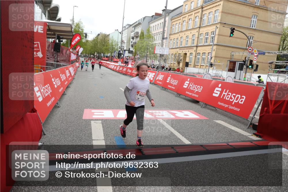 25.04.2026 - Das Zehntel Strokosch-Dieckow http://msf.ph/oto/9632363 25.04.2026 11:13:09 Ziel 5079, 7350 meine-sportfotos.de