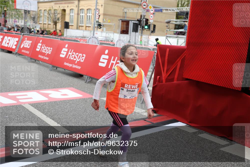 25.04.2026 - Das Zehntel Strokosch-Dieckow http://msf.ph/oto/9632375 25.04.2026 11:13:07 Ziel 5079, 7350 meine-sportfotos.de