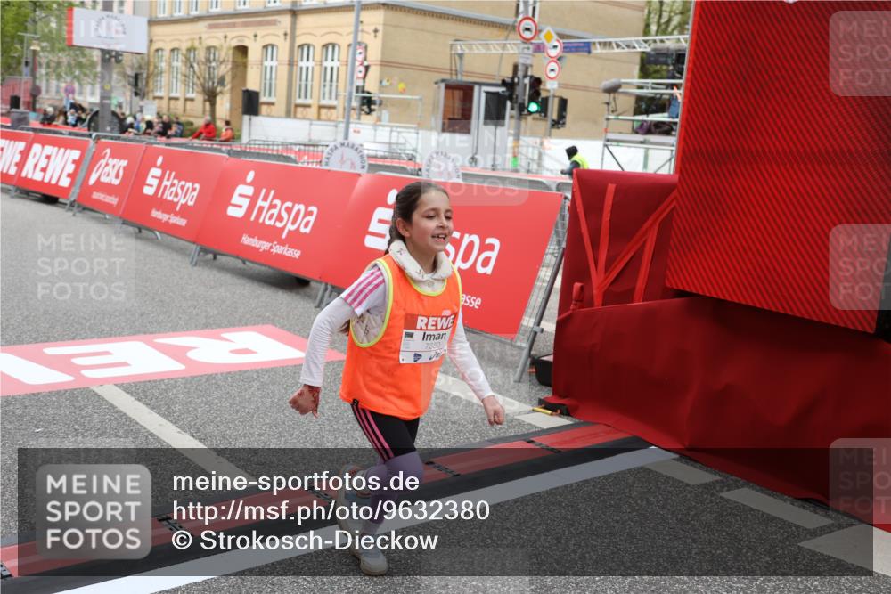 25.04.2026 - Das Zehntel Strokosch-Dieckow http://msf.ph/oto/9632380 25.04.2026 11:13:07 Ziel 5079, 7350 meine-sportfotos.de