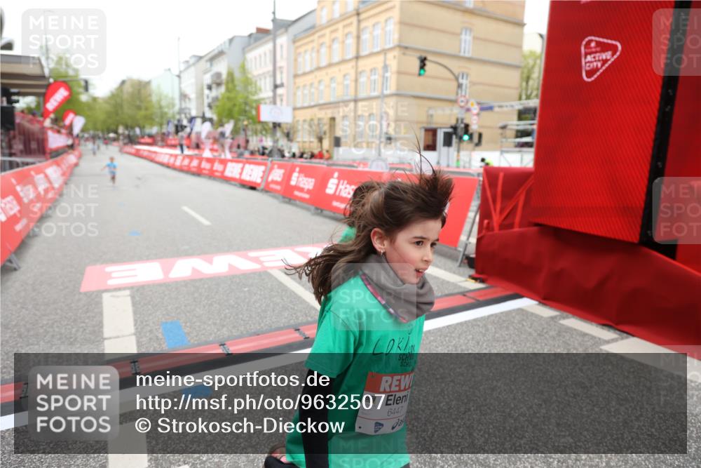 25.04.2026 - Das Zehntel Strokosch-Dieckow http://msf.ph/oto/9632507 25.04.2026 11:12:27 Ziel 6447, 6451 meine-sportfotos.de