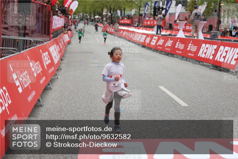 25.04.2026 - Das Zehntel Strokosch-Dieckow http://msf.ph/oto/9632582 25.04.2026 11:12:15 Ziel 5085, 6579, 6596 meine-sportfotos.de