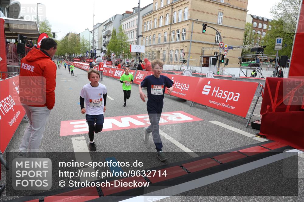 25.04.2026 - Das Zehntel Strokosch-Dieckow http://msf.ph/oto/9632714 25.04.2026 12:50:25 Ziel 10171, 10176, 10984, 11390, 11802, 11901, 12676, 12725, 12744, 12804 meine-sportfotos.de