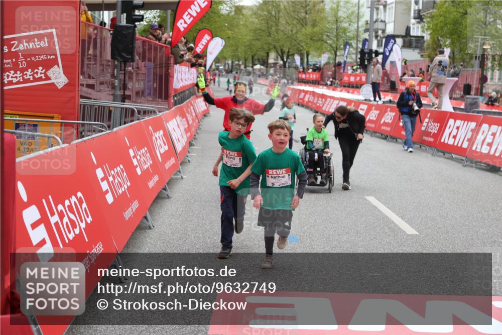 25.04.2026 - Das Zehntel Strokosch-Dieckow http://msf.ph/oto/9632749 25.04.2026 11:11:54 Ziel 7783, 7792 meine-sportfotos.de