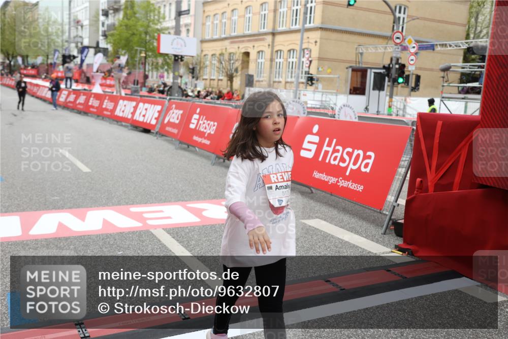 25.04.2026 - Das Zehntel Strokosch-Dieckow http://msf.ph/oto/9632807 25.04.2026 11:11:44 Ziel 5175, 5982 meine-sportfotos.de