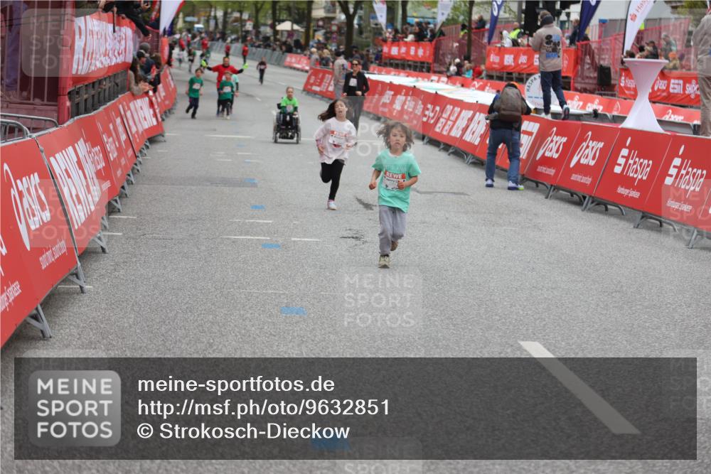 25.04.2026 - Das Zehntel Strokosch-Dieckow http://msf.ph/oto/9632851 25.04.2026 11:11:37 Ziel 5086 meine-sportfotos.de