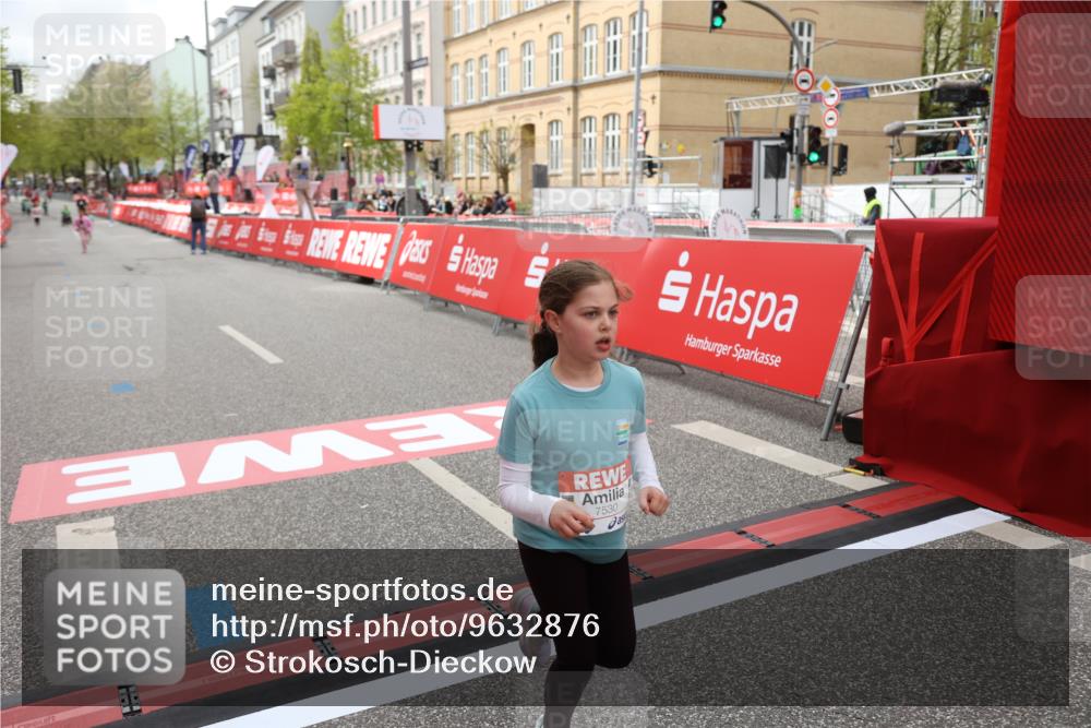 25.04.2026 - Das Zehntel Strokosch-Dieckow http://msf.ph/oto/9632876 25.04.2026 11:11:28 Ziel 7351, 7530, 7534 meine-sportfotos.de