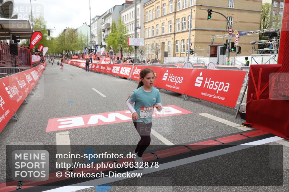 25.04.2026 - Das Zehntel Strokosch-Dieckow http://msf.ph/oto/9632878 25.04.2026 11:11:27 Ziel 7351, 7379, 7530, 7534 meine-sportfotos.de