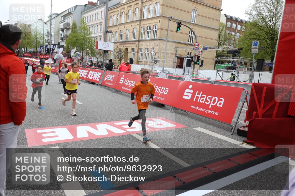 25.04.2026 - Das Zehntel Strokosch-Dieckow http://msf.ph/oto/9632923 25.04.2026 12:50:04 Ziel 10264, 10266, 10602, 11255, 12307, 12406 meine-sportfotos.de