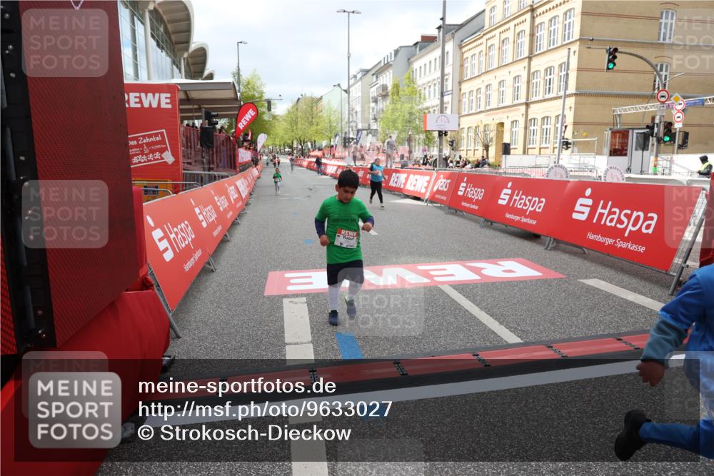 25.04.2026 - Das Zehntel Strokosch-Dieckow http://msf.ph/oto/9633027 25.04.2026 11:11:02 Ziel 5658, 5863, 6286, 6290, 6862, 7432, 7476 meine-sportfotos.de
