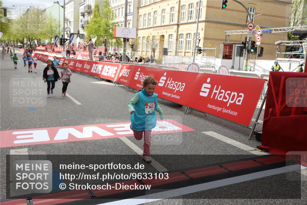 25.04.2026 - Das Zehntel Strokosch-Dieckow http://msf.ph/oto/9633103 25.04.2026 11:10:54 Ziel 6828, 7432, 7476 meine-sportfotos.de