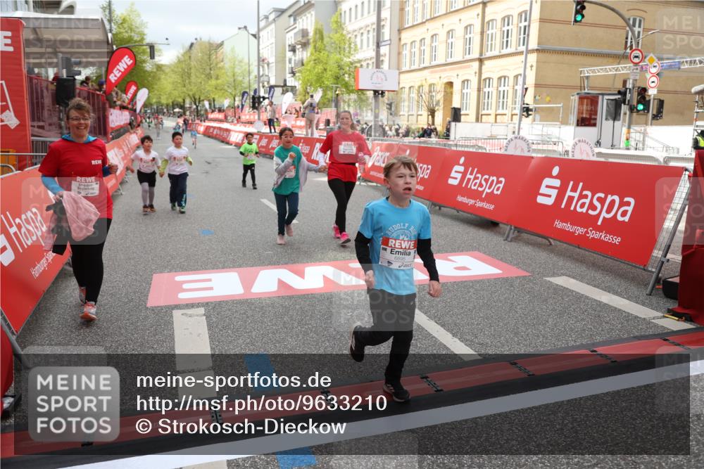 25.04.2026 - Das Zehntel Strokosch-Dieckow http://msf.ph/oto/9633210 25.04.2026 11:10:38 Ziel 5871, 6806, 6895 meine-sportfotos.de