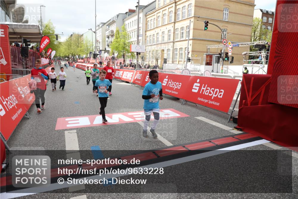25.04.2026 - Das Zehntel Strokosch-Dieckow http://msf.ph/oto/9633228 25.04.2026 11:10:37 Ziel 6806, 6895 meine-sportfotos.de