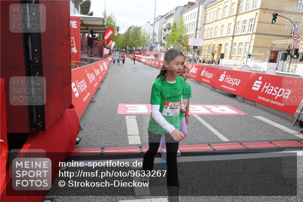 25.04.2026 - Das Zehntel Strokosch-Dieckow http://msf.ph/oto/9633267 25.04.2026 11:10:26 Ziel 5851, 5853, 5873, 6779, 6790, 6832, 6864 meine-sportfotos.de