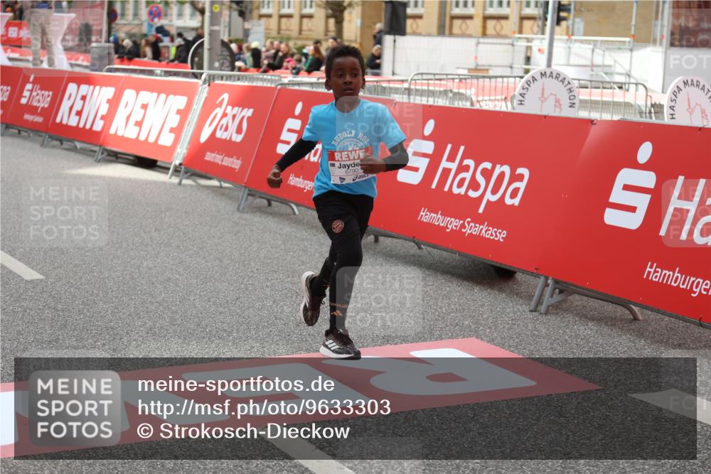 25.04.2026 - Das Zehntel Strokosch-Dieckow http://msf.ph/oto/9633303 25.04.2026 11:10:24 Ziel 5851, 5853, 5873, 6790, 6832 meine-sportfotos.de