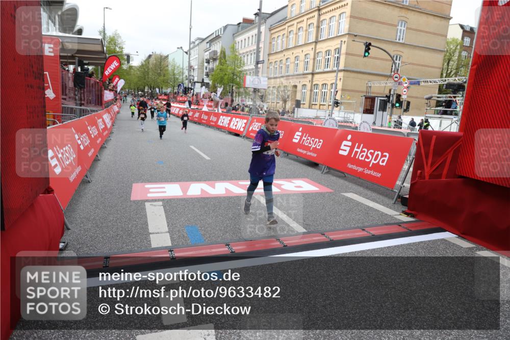 25.04.2026 - Das Zehntel Strokosch-Dieckow http://msf.ph/oto/9633482 25.04.2026 11:09:56 Ziel 5957 meine-sportfotos.de