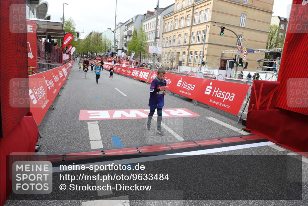 25.04.2026 - Das Zehntel Strokosch-Dieckow http://msf.ph/oto/9633484 25.04.2026 11:09:56 Ziel 5957 meine-sportfotos.de