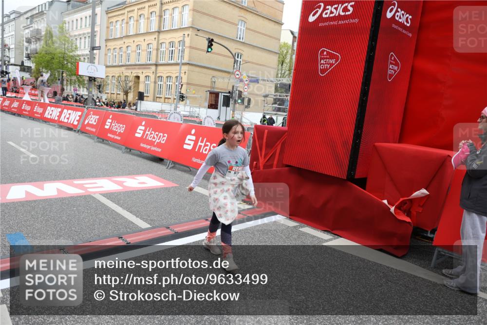 25.04.2026 - Das Zehntel Strokosch-Dieckow http://msf.ph/oto/9633499 25.04.2026 11:09:50 Ziel 6182, 6561, 6657 meine-sportfotos.de