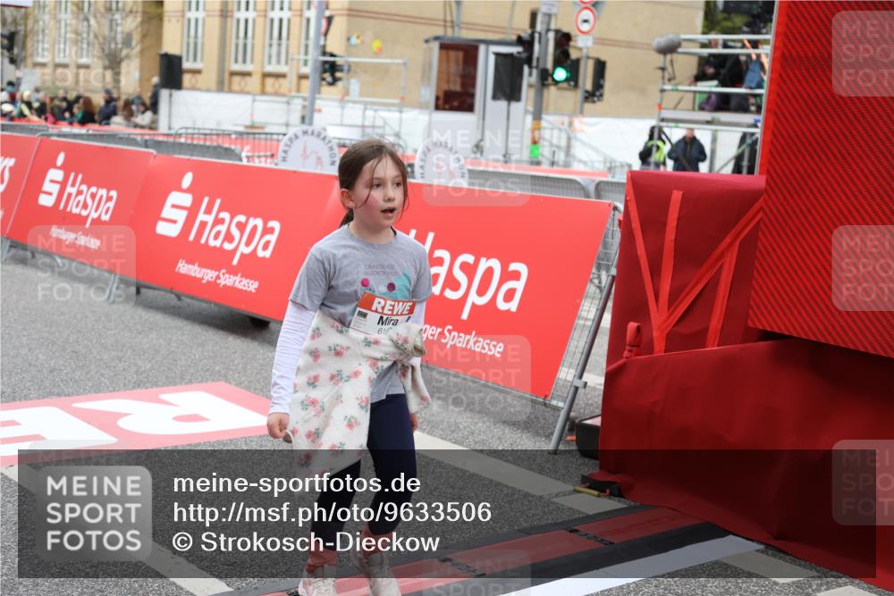 25.04.2026 - Das Zehntel Strokosch-Dieckow http://msf.ph/oto/9633506 25.04.2026 11:09:49 Ziel 6182, 6561, 6657 meine-sportfotos.de