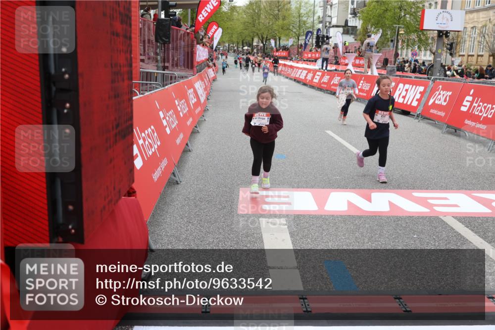 25.04.2026 - Das Zehntel Strokosch-Dieckow http://msf.ph/oto/9633542 25.04.2026 11:09:45 Ziel 5560, 5562, 6024, 6561, 6657 meine-sportfotos.de