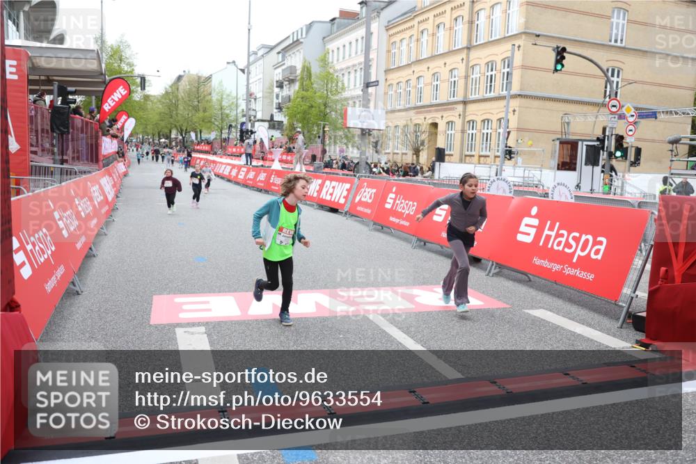 25.04.2026 - Das Zehntel Strokosch-Dieckow http://msf.ph/oto/9633554 25.04.2026 11:09:41 Ziel 5189, 5560, 5562, 6024 meine-sportfotos.de