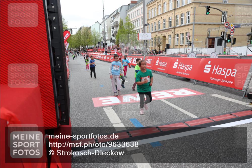 25.04.2026 - Das Zehntel Strokosch-Dieckow http://msf.ph/oto/9633638 25.04.2026 11:09:27 Ziel 5221, 5232, 7271, 7654, 7685, 7778 meine-sportfotos.de