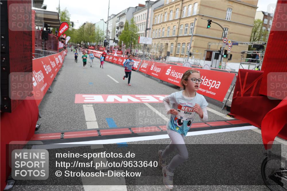 25.04.2026 - Das Zehntel Strokosch-Dieckow http://msf.ph/oto/9633640 25.04.2026 11:09:23 Ziel 5652, 6562, 6563, 7271, 7654 meine-sportfotos.de