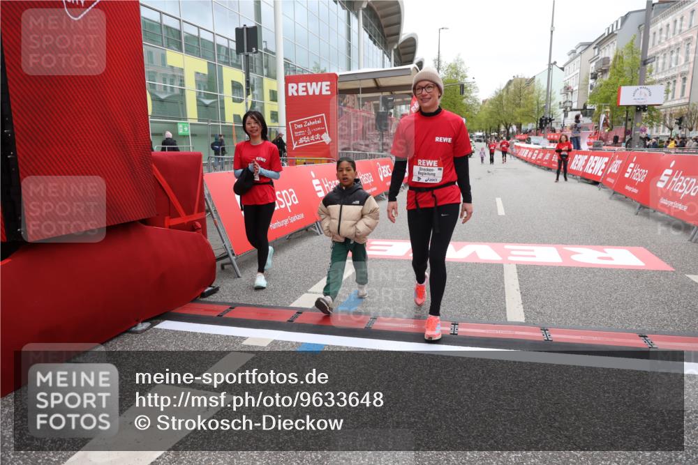 25.04.2026 - Das Zehntel Strokosch-Dieckow http://msf.ph/oto/9633648 25.04.2026 11:15:31 Ziel 5142 meine-sportfotos.de