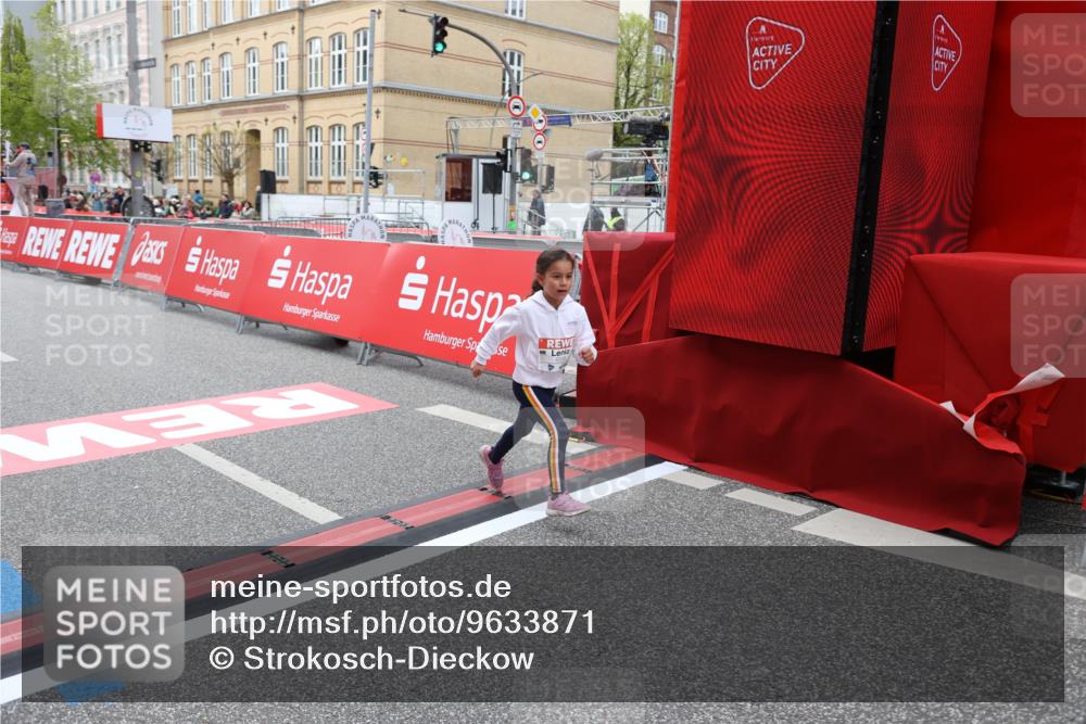 25.04.2026 - Das Zehntel Strokosch-Dieckow http://msf.ph/oto/9633871 25.04.2026 11:08:33 Ziel 5027, 5887, 6559, 6777, 7737, 7852, 7985 meine-sportfotos.de