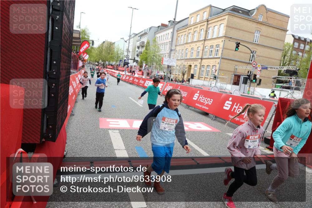 25.04.2026 - Das Zehntel Strokosch-Dieckow http://msf.ph/oto/9633908 25.04.2026 11:08:20 Ziel 5060, 5061, 5881, 5939, 6160, 6163, 6174, 6310, 7263, 7264, 7365, 7431, 7438, 7491, 7507, 7606, 7668, 7990 meine-sportfotos.de
