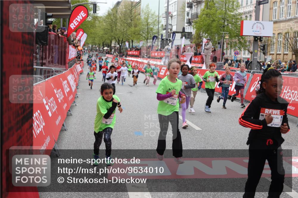 25.04.2026 - Das Zehntel Strokosch-Dieckow http://msf.ph/oto/9634010 25.04.2026 11:08:07 Ziel 5151, 5606, 6185, 6277, 7272, 7285, 7457, 7484, 7648, 7764 meine-sportfotos.de