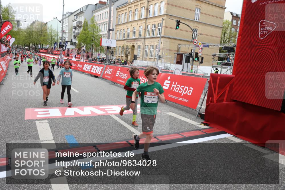 25.04.2026 - Das Zehntel Strokosch-Dieckow http://msf.ph/oto/9634028 25.04.2026 11:08:04 Ziel 5606, 6277, 6658, 7457, 7484, 7519, 7648, 7650, 7764 meine-sportfotos.de