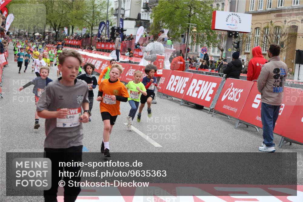 25.04.2026 - Das Zehntel Strokosch-Dieckow http://msf.ph/oto/9635363 25.04.2026 12:52:06 Ziel 12205, 10164, 10188, 10230, 10635, 10641, 10649, 11011, 11040, 11422, 11449, 11466, 11527, 11592, 11917, 12205, 12301, 12314, 12318, 12393, 13008, 13009, 13034 meine-sportfotos.de