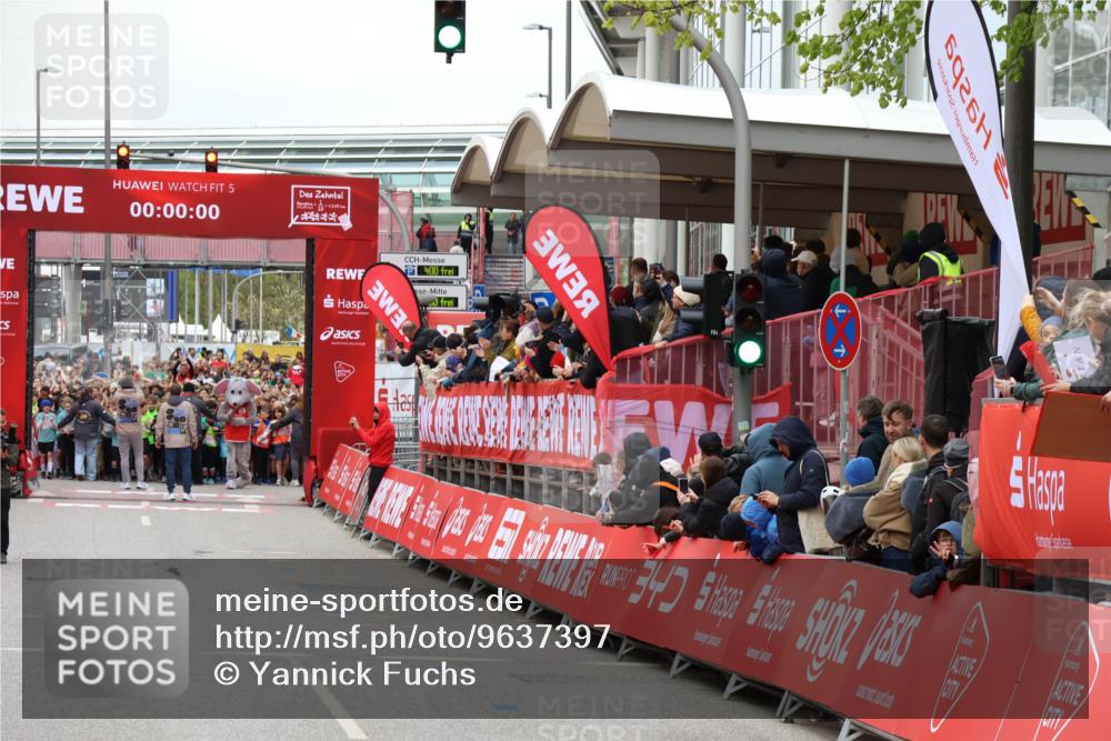 25.04.2026 - Das Zehntel Yannick Fuchs http://msf.ph/oto/9637397 25.04.2026 10:28:28 Allgemein zum Event 5, 00, 00, 00, 400, 6, 6926, 16, 340, 15 meine-sportfotos.de