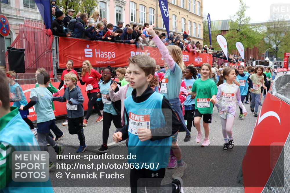 25.04.2026 - Das Zehntel Yannick Fuchs http://msf.ph/oto/9637507 25.04.2026 10:31:14 Allgemein zum Event 11, 5741, 14, 6026, 6492 meine-sportfotos.de