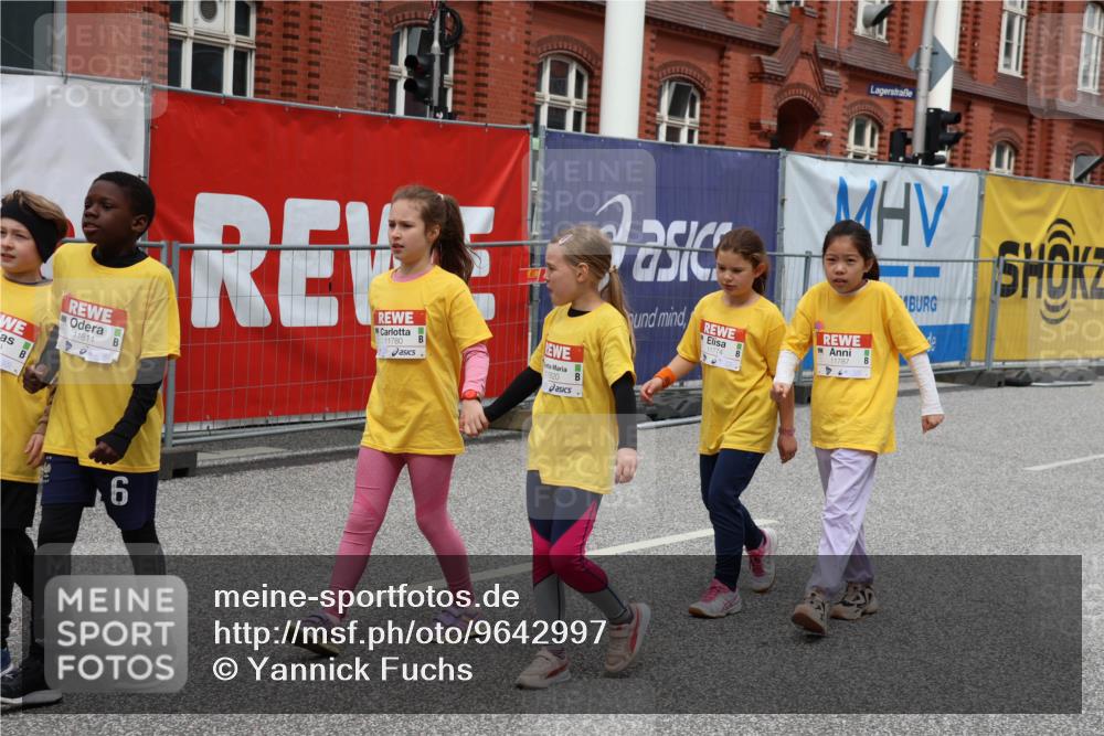 25.04.2026 - Das Zehntel Yannick Fuchs http://msf.ph/oto/9642997 25.04.2026 12:09:50 Allgemein zum Event 1111, 44464694446, 11820, 11787, 11811, 11780, 6 meine-sportfotos.de