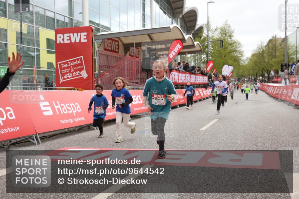 25.04.2026 - Das Zehntel Strokosch-Dieckow http://msf.ph/oto/9644542 25.04.2026 13:07:34 Ziel 10053, 10380, 10381, 10440, 10737, 10741, 10744, 10994, 11051, 11056, 11133, 11519, 11774, 11787, 12527, 12565, 12810, 12847 meine-sportfotos.de