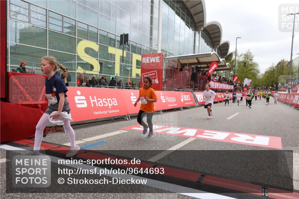 25.04.2026 - Das Zehntel Strokosch-Dieckow http://msf.ph/oto/9644693 25.04.2026 13:04:14 Ziel 10140, 10147, 10231, 10612, 11065, 11406, 12337, 12366, 12378, 12567 meine-sportfotos.de