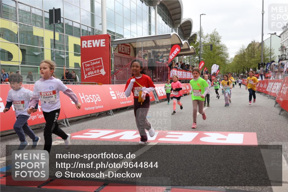 25.04.2026 - Das Zehntel Strokosch-Dieckow http://msf.ph/oto/9644844 25.04.2026 13:07:29 Ziel 10015, 10053, 10737, 10902, 10978, 10990, 10994, 11051, 11056, 11542, 11607, 11774, 11787, 12576, 12810 meine-sportfotos.de