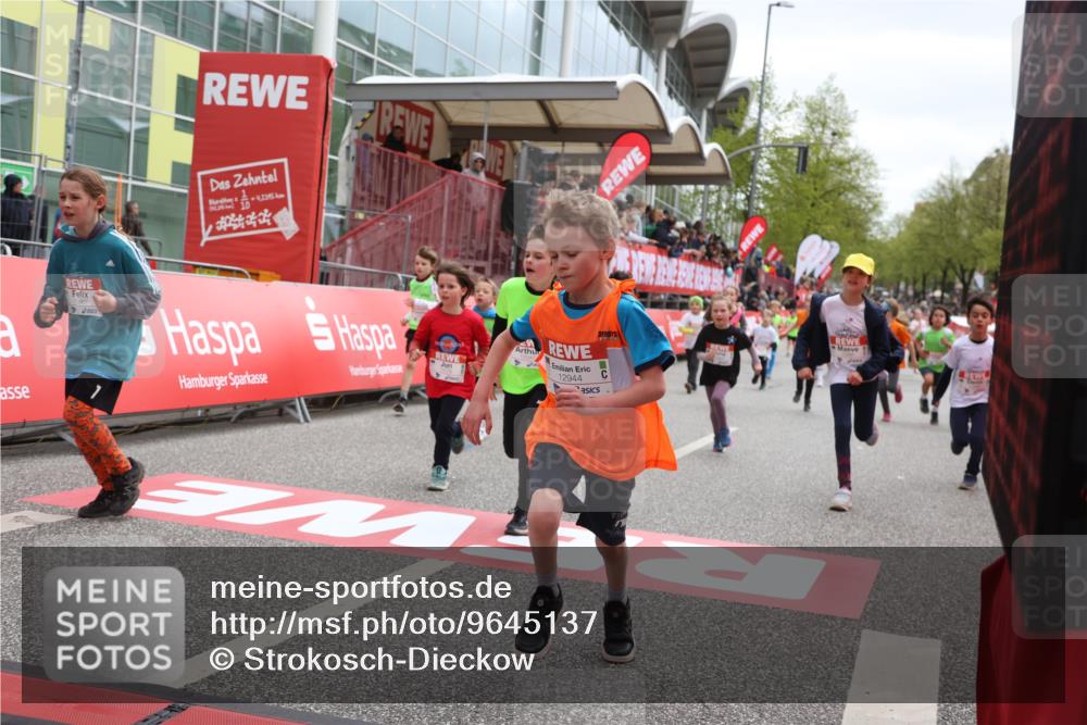 25.04.2026 - Das Zehntel Strokosch-Dieckow http://msf.ph/oto/9645137 25.04.2026 13:03:57 Ziel 10150, 10154, 10275, 10276, 10506, 10970, 11178, 11396, 11399, 11681, 11689, 11788, 11810, 12059, 12148, 12547, 12595, 12600, 12867, 12888, 12898, 12944, 12997 meine-sportfotos.de