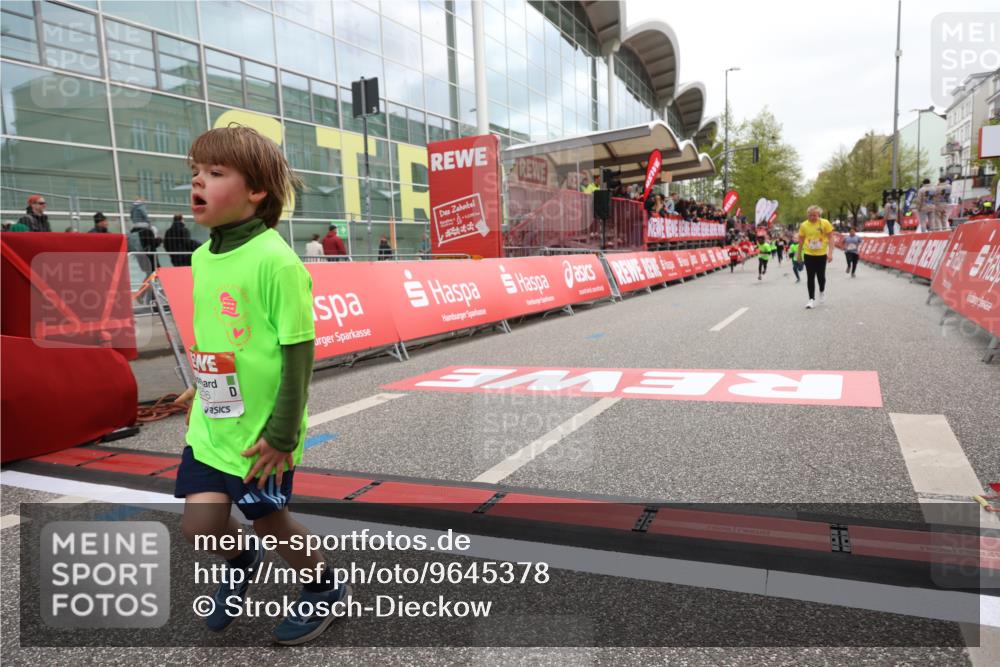 25.04.2026 - Das Zehntel Strokosch-Dieckow http://msf.ph/oto/9645378 25.04.2026 13:07:13 Ziel 10090, 10094, 10667, 11871, 12476, 12526, 13037 meine-sportfotos.de
