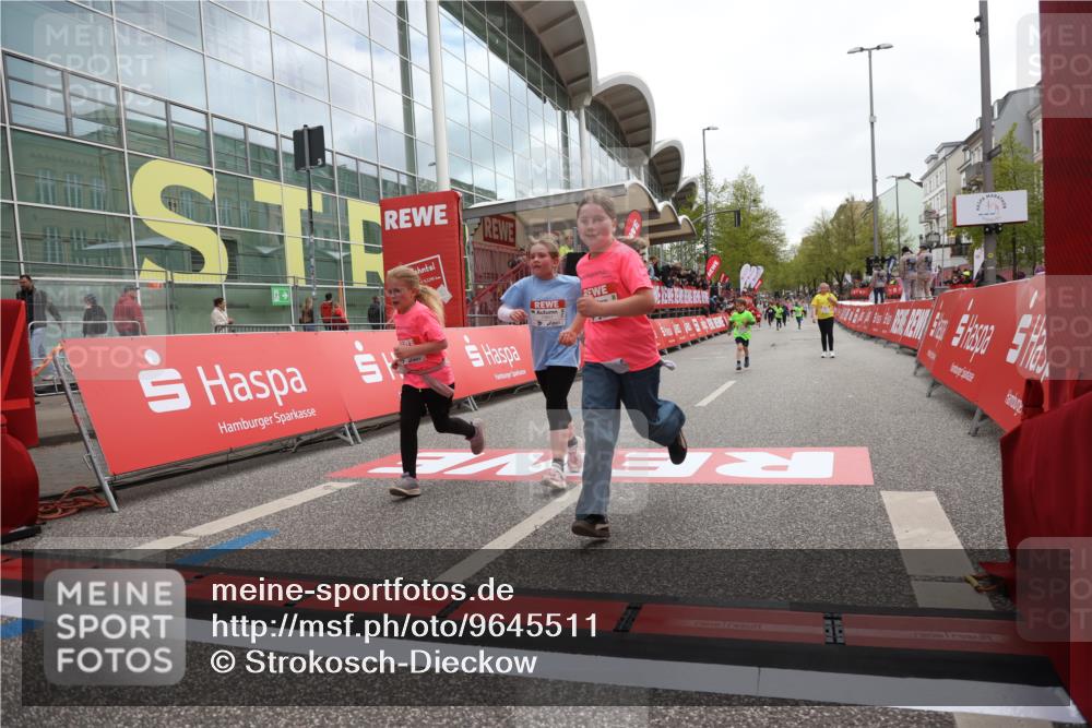 25.04.2026 - Das Zehntel Strokosch-Dieckow http://msf.ph/oto/9645511 25.04.2026 13:07:09 Ziel 10090, 10094, 10293, 10294, 10471, 10667, 11372, 11392, 11871, 12476, 13037 meine-sportfotos.de