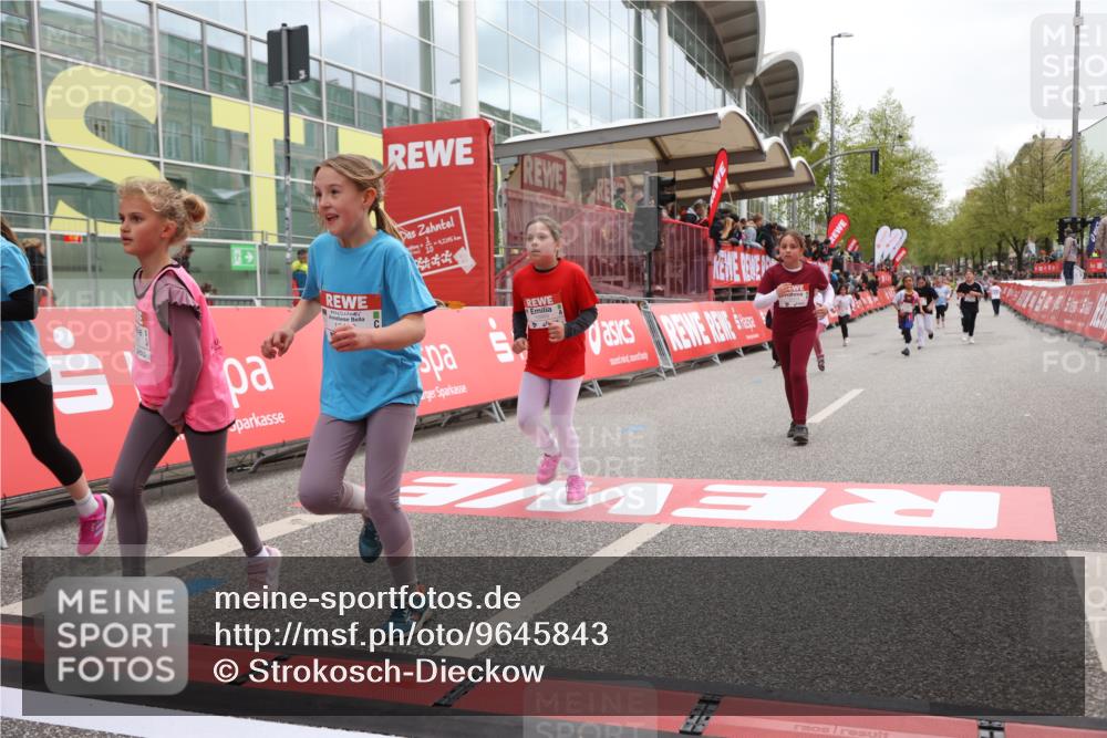 25.04.2026 - Das Zehntel Strokosch-Dieckow http://msf.ph/oto/9645843 25.04.2026 13:06:59 Ziel 10423, 10427, 10989, 10998, 11409, 11462, 11546, 12481, 12489, 12490 meine-sportfotos.de