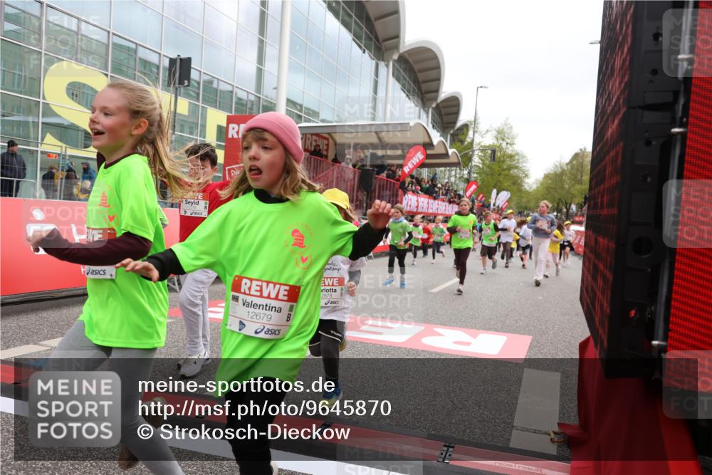 25.04.2026 - Das Zehntel Strokosch-Dieckow http://msf.ph/oto/9645870 25.04.2026 13:03:18 Ziel 10736, 10740, 10924, 11218, 11239, 11485, 11665, 11717, 12081, 12117, 12185, 12333, 12334, 12339, 12533, 12652, 12656, 12679, 12705, 12711, 12878 meine-sportfotos.de