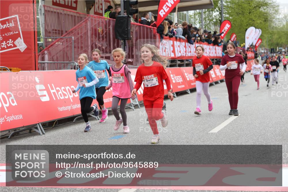 25.04.2026 - Das Zehntel Strokosch-Dieckow http://msf.ph/oto/9645889 25.04.2026 13:06:56 Ziel 10057, 10133, 10135, 10427, 10432, 10437, 10998, 11462, 11546, 12481, 12489, 12490, 12884, 12886 meine-sportfotos.de