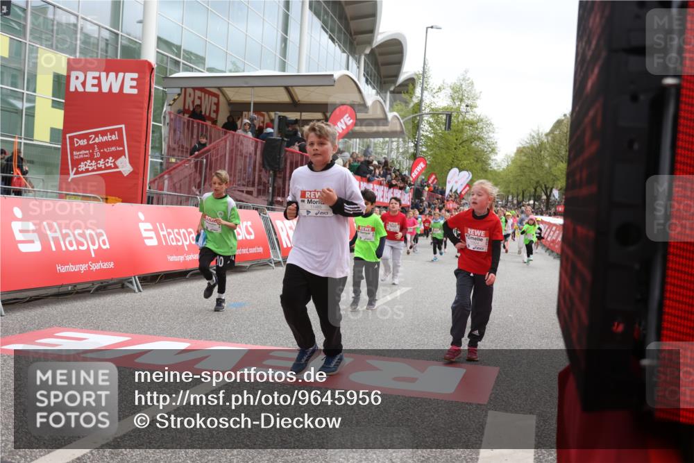 25.04.2026 - Das Zehntel Strokosch-Dieckow http://msf.ph/oto/9645956 25.04.2026 13:03:14 Ziel 10664, 10697, 10736, 10740, 10759, 10913, 10918, 10924, 11112, 11414, 11485, 11665, 11717, 11797, 12185, 12333, 12334, 12339, 12473, 12508, 12509, 12533, 12702 meine-sportfotos.de